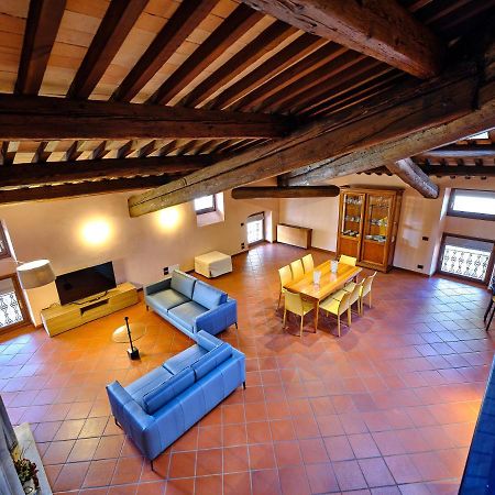 Apartmentsarena - Residenza Degli Scaligeri - Piazza Erbe Vérone Extérieur photo