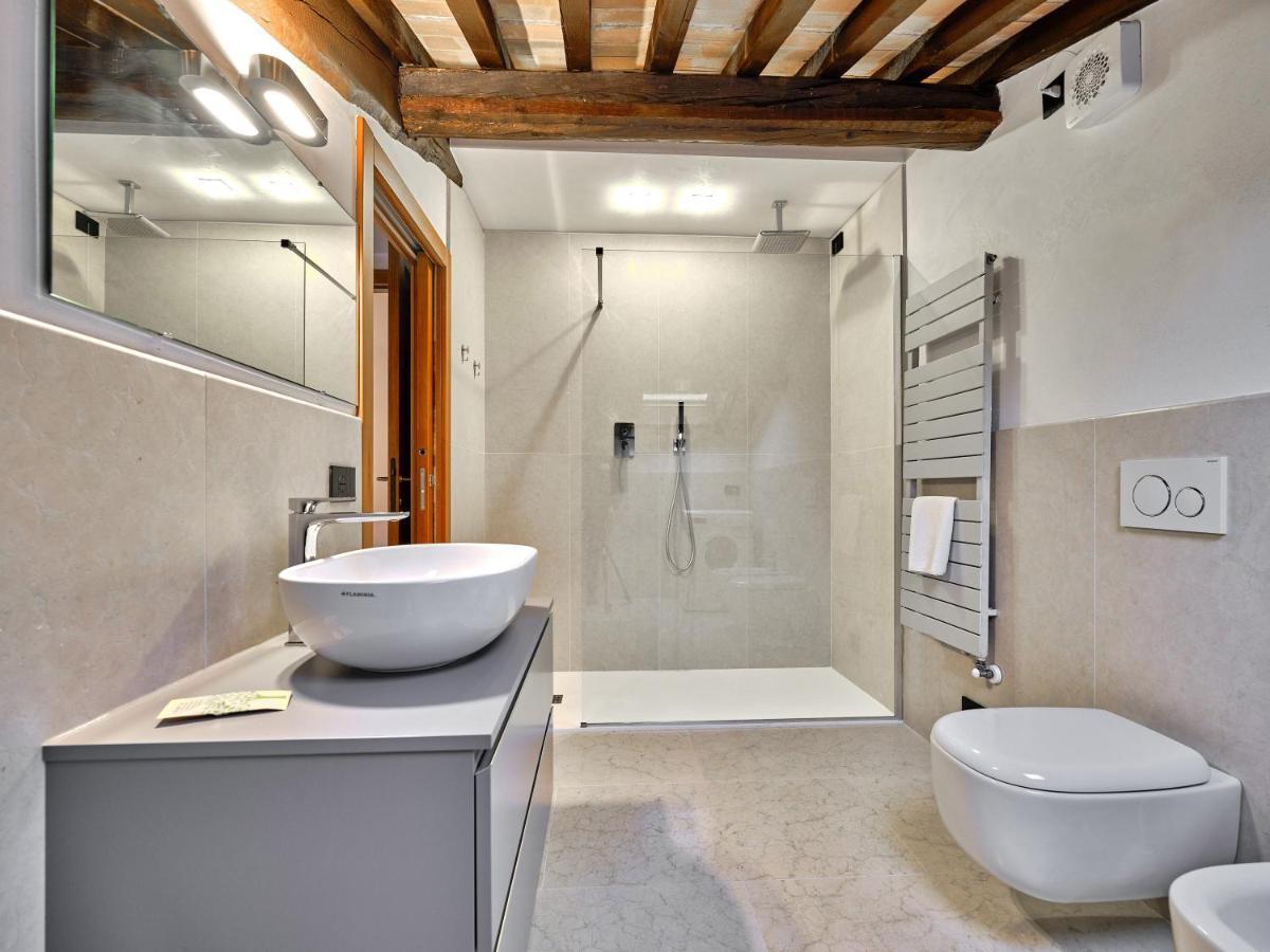 Apartmentsarena - Residenza Degli Scaligeri - Piazza Erbe Vérone Extérieur photo