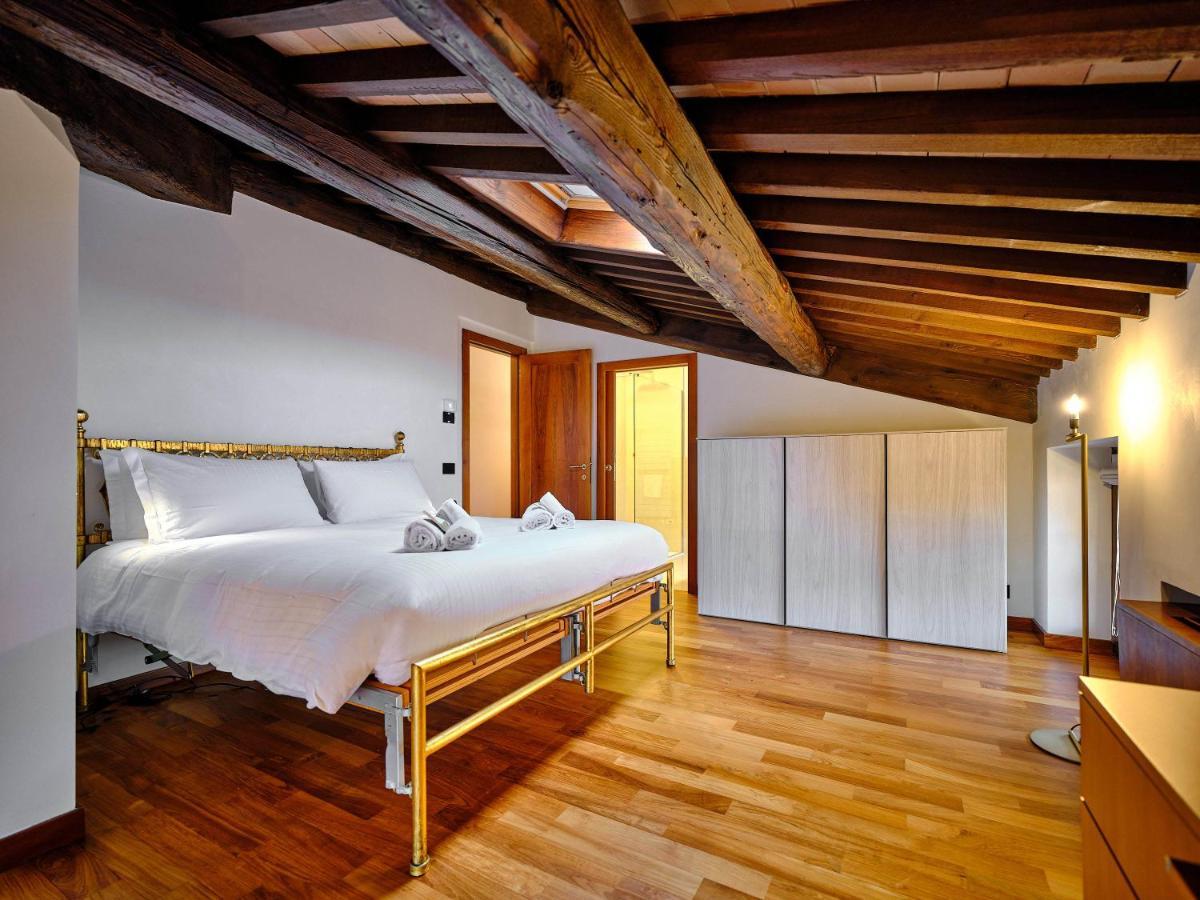 Apartmentsarena - Residenza Degli Scaligeri - Piazza Erbe Vérone Extérieur photo
