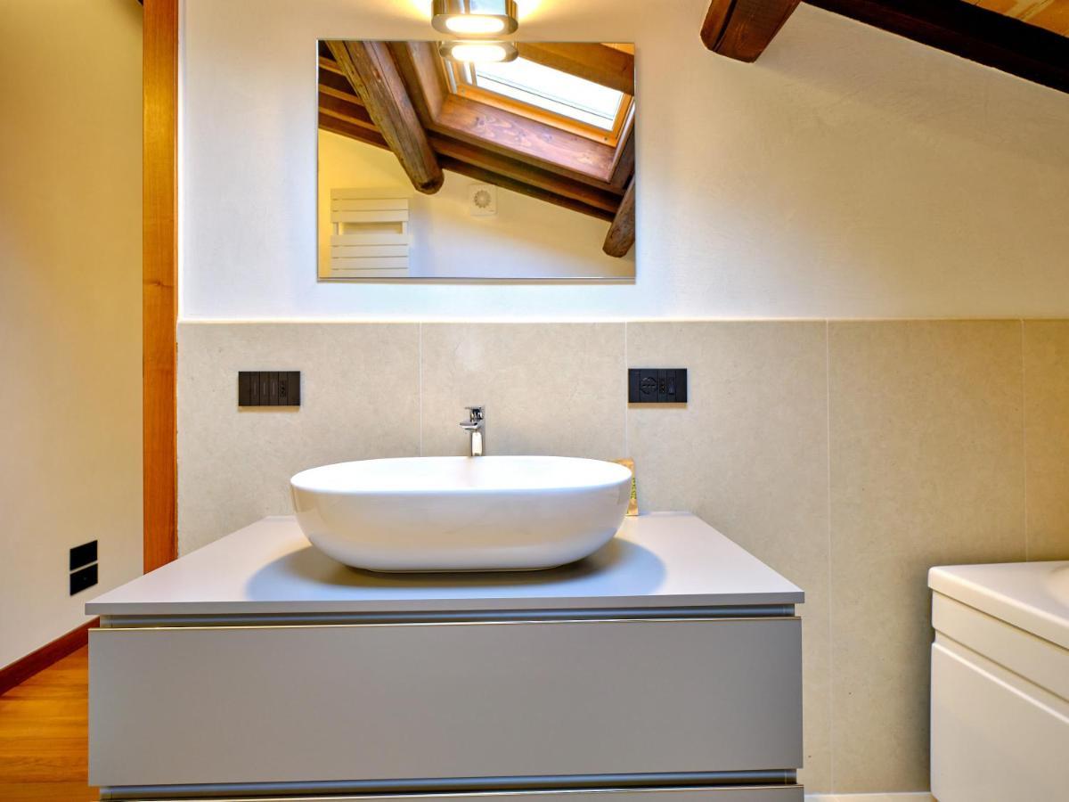 Apartmentsarena - Residenza Degli Scaligeri - Piazza Erbe Vérone Extérieur photo