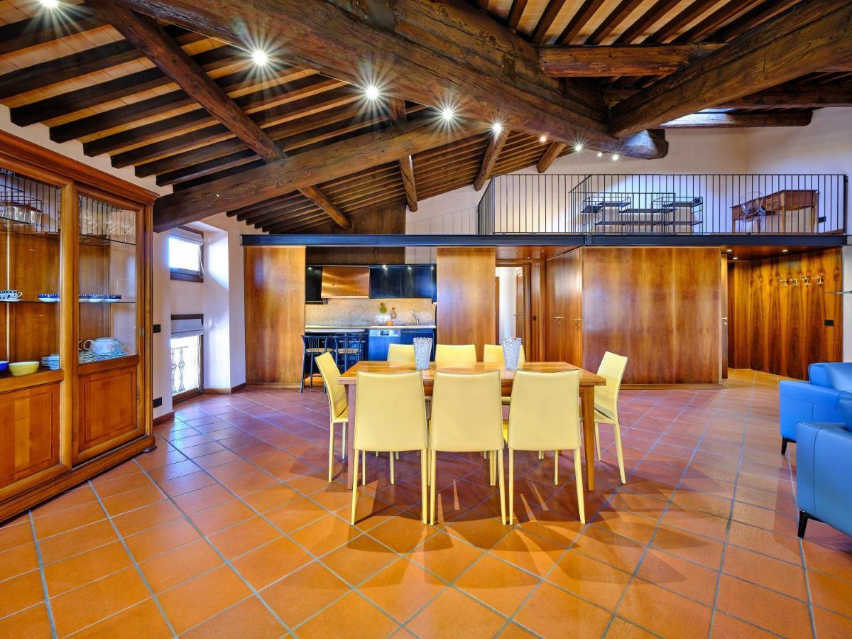 Apartmentsarena - Residenza Degli Scaligeri - Piazza Erbe Vérone Extérieur photo
