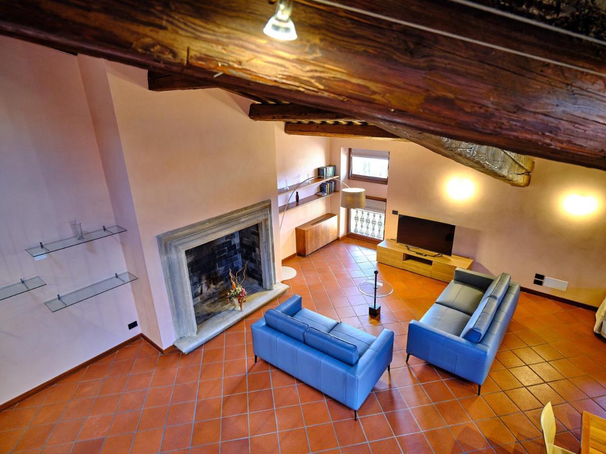 Apartmentsarena - Residenza Degli Scaligeri - Piazza Erbe Vérone Extérieur photo