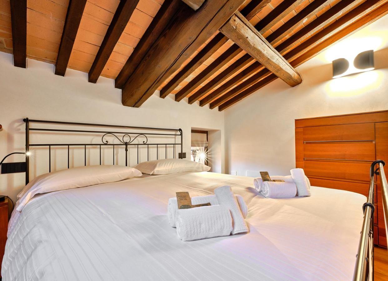 Apartmentsarena - Residenza Degli Scaligeri - Piazza Erbe Vérone Extérieur photo
