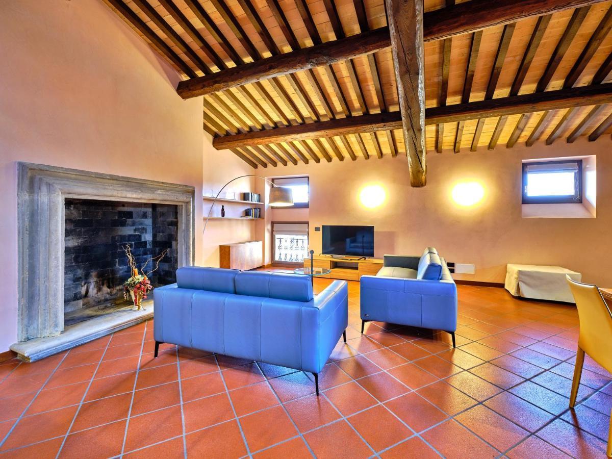 Apartmentsarena - Residenza Degli Scaligeri - Piazza Erbe Vérone Extérieur photo